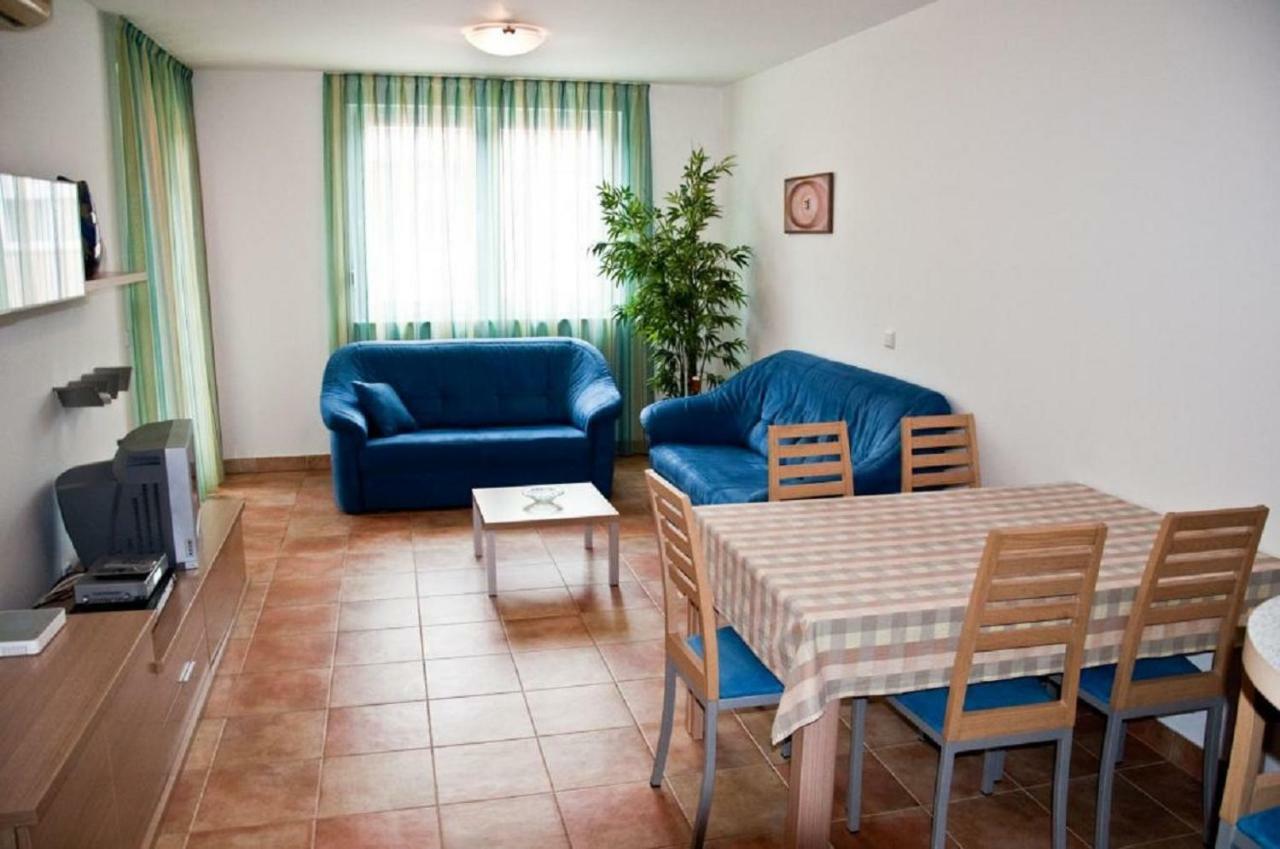 Roza Apartment Novigrad Istria Exterior foto